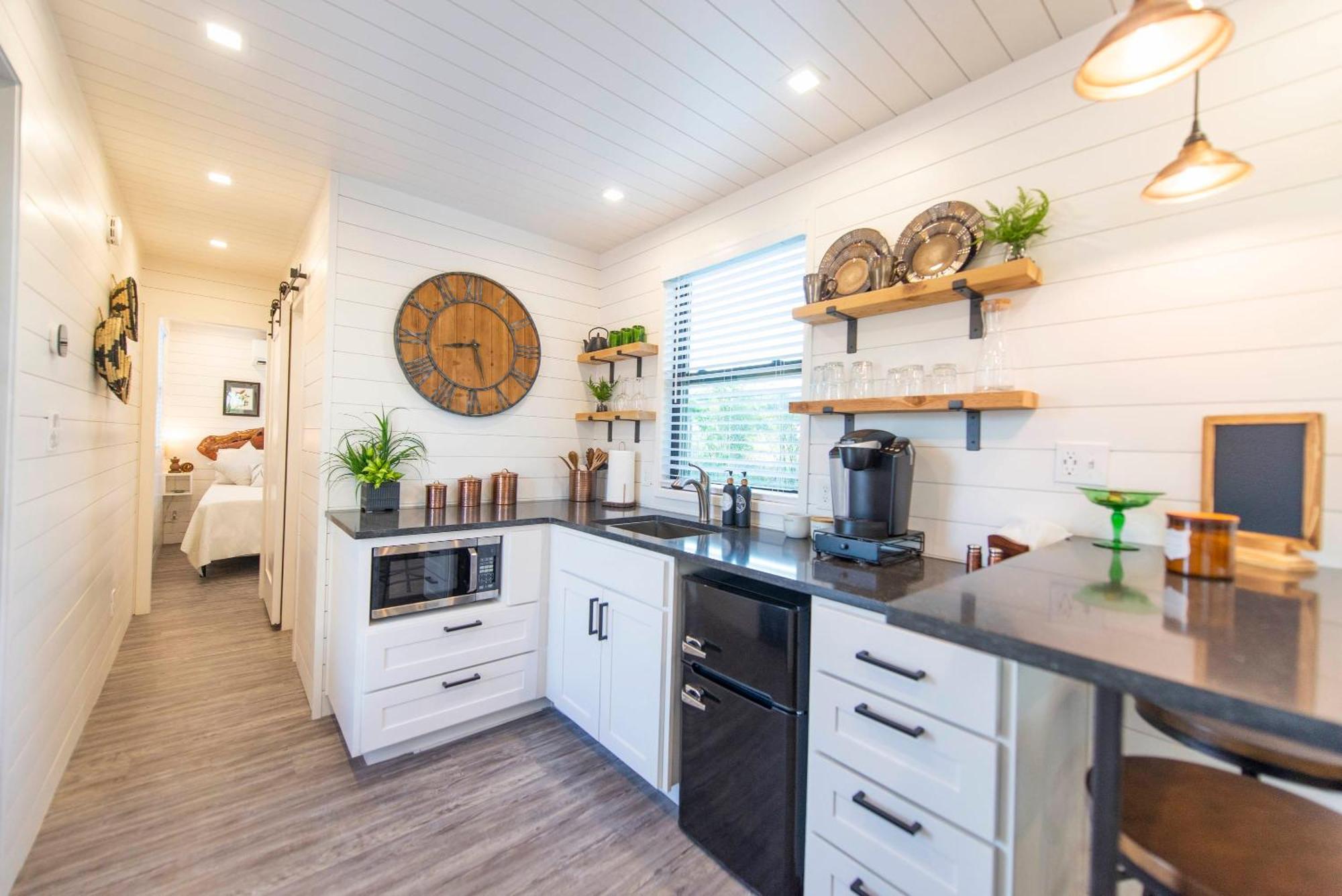 The Woods- Container Tiny House 12 Min To Magnolia/Baylor/Downtown Vila Bellmead Exterior foto