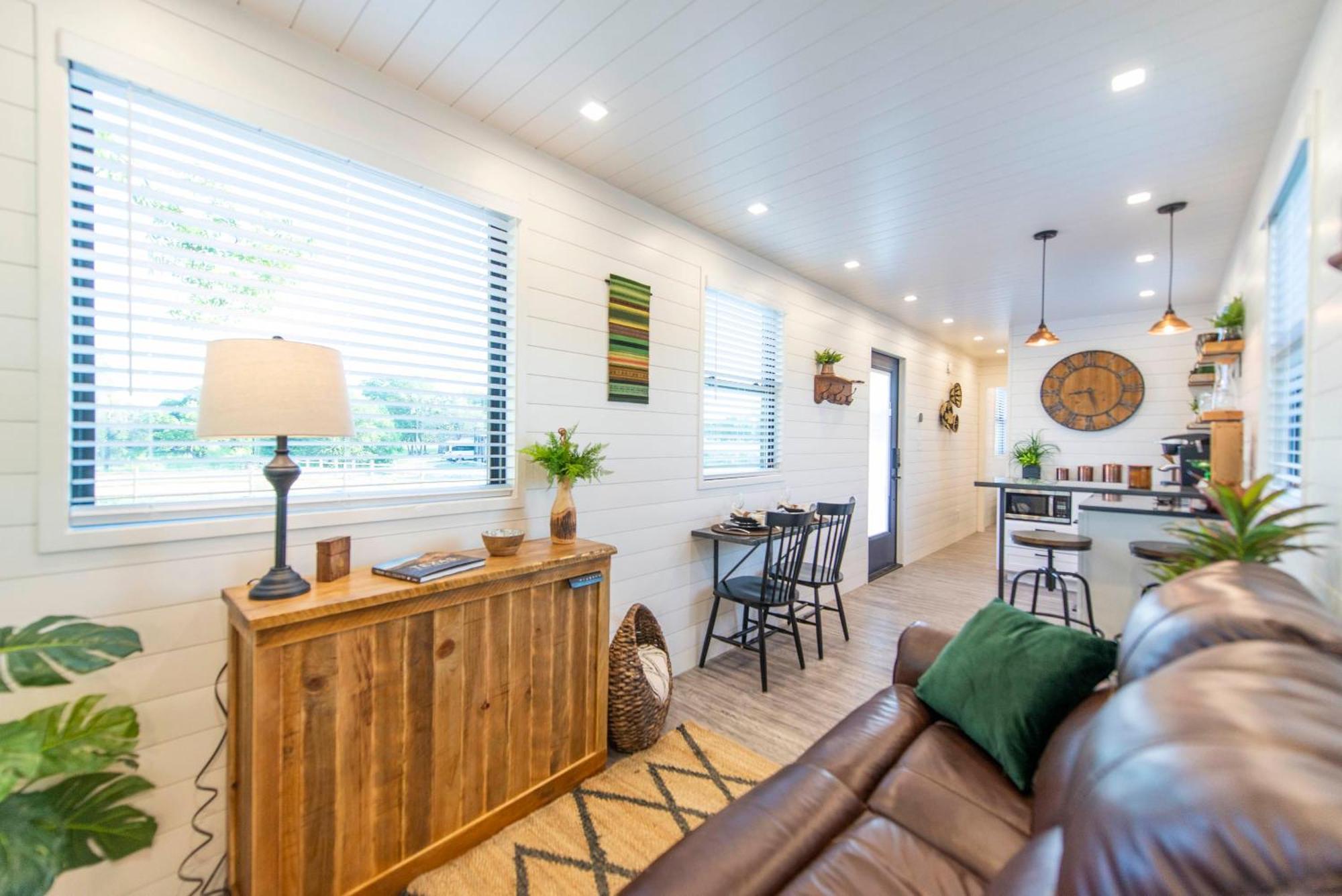 The Woods- Container Tiny House 12 Min To Magnolia/Baylor/Downtown Vila Bellmead Exterior foto
